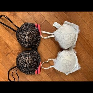 Victoria’s Secret 32D bras 2 pair